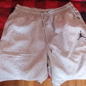 JORDAN IV Cement Trunks